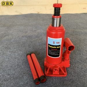 Con đội thủy lực 5 tấn DBK